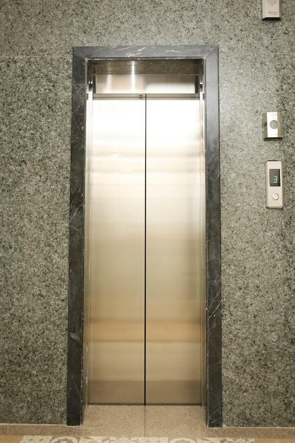 Sarovar Residency Serviced Apartment Hotel Jawlakhel Exterior photo